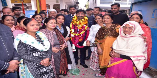 पात्र मतदाता मतदान के अधिकार से वंचित न रहने पाएं, सक्रियता से निभाएं जिम्मेदारीः नन्दी