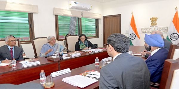 विश्‍व बैंक समूह के अध्‍यक्ष से मिलीं सीतारमण, सहयोग बढ़ाने पर हुई चर्चा