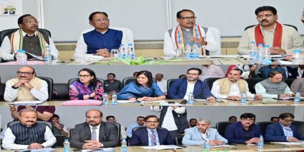 छत्तीसगढ़ के एग्रोक्लाइमेट के अनुरूप बनाएंगे विशेष नीति : केन्द्रीय मंत्री शिवराज