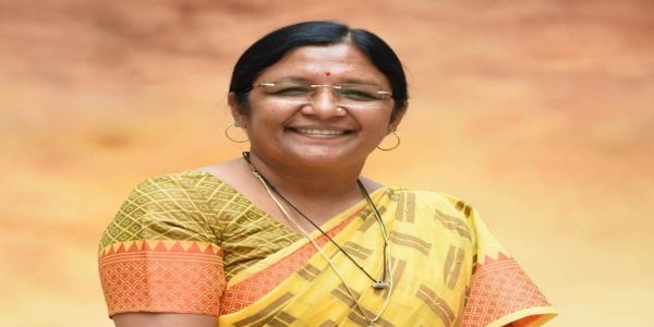 केन्द्रीय महिला एवं बाल विकास राज्य मंत्री सावित्री ठाकुर