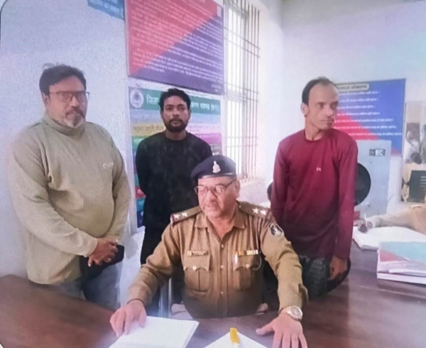 पुलिस के गिरफ्त में आरोपी