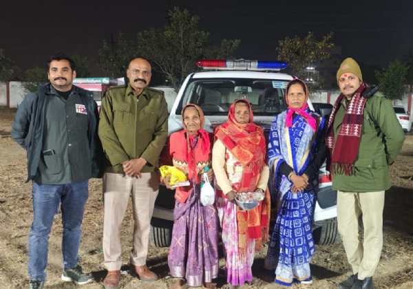 महाकाल दर्शन के दौरान बिछड़ी दो बुजुर्ग बहनों को पुलिस ने परिजनों से मिलवाया