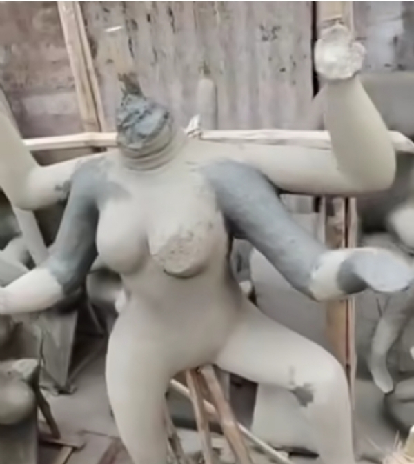 टूटी हुई प्रतिमा