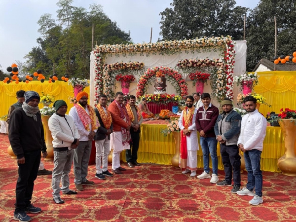 कार्यक्रम में शामिल लोग