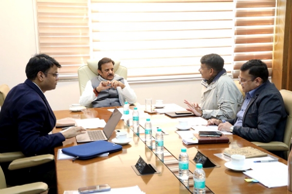 उप मुख्यमंत्री राजेन्द्र शुक्ल ने लोक स्वास्थ्य एवं चिकित्सा शिक्षा विभाग की समीक्षा की