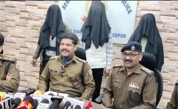 गिरफ्तार आरोपी की जानकारी देते एसएसपी पीयूष पांडेय गिरफ्तार आरोपी की जानकारी देते एसएसपी पीयूष पांडेय