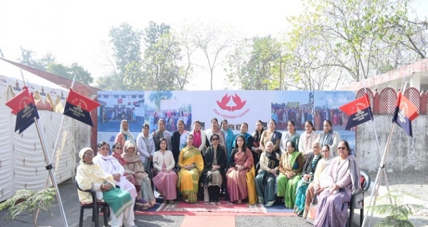 वीर नारियों और पूर्व सैनिकों के सम्मान कार्यक्रम। वीर नारियों और पूर्व सैनिकों के सम्मान कार्यक्रम।