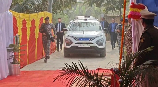 सीआरपीएफ के डी जी ज्ञानेन्द्र प्रताप सिंह पहुंचे समस्तीपुर सीआरपीएफ के डी जी ज्ञानेन्द्र प्रताप सिंह पहुंचे समस्तीपुर