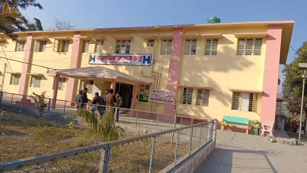 स्थानीय लोगों ने उप जिला चिकित्सालय बनाने की उठाई मांग