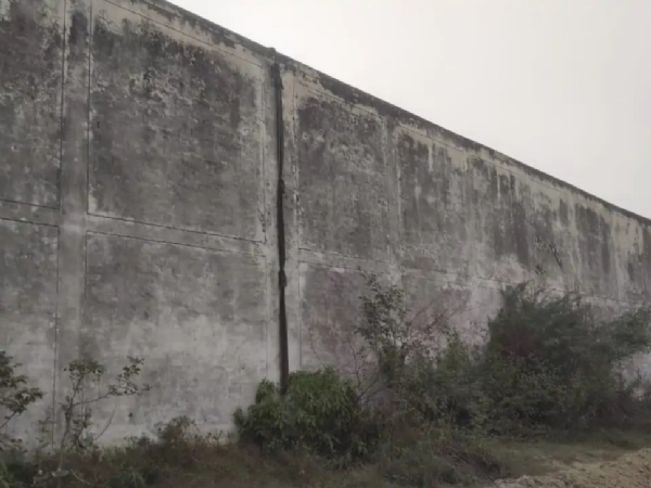 कन्नौज :- जेल से दीवार फांदकर भागे 2- कैदी प्रशासन में हाहाकार कन्नौज :- जेल से दीवार फांदकर भागे 2- कैदी प्रशासन में हाहाकार