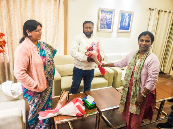 पुस्तकालय विकास समिति ने किया खूंटी का दौरा