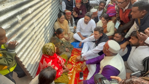 भागीरथपुरा पहुंचे कांग्रेस प्रदेश अध्यक्ष और नेता प्रतिपक्ष भागीरथपुरा पहुंचे कांग्रेस प्रदेश अध्यक्ष और नेता प्रतिपक्ष