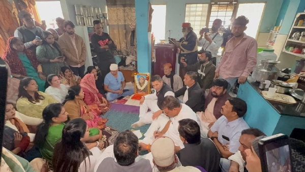 भागीरथपुरा पहुंचे कांग्रेस प्रदेश अध्यक्ष और नेता प्रतिपक्ष भागीरथपुरा पहुंचे कांग्रेस प्रदेश अध्यक्ष और नेता प्रतिपक्ष