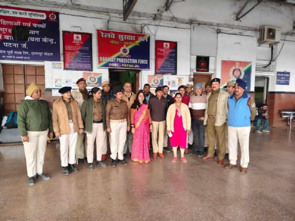 नशा पान तथा भिक्षावृति में शामिल बालक, बालिकाओं का किया गया रेस्क्यू नशा पान तथा भिक्षावृति में शामिल बालक, बालिकाओं का किया गया रेस्क्यू