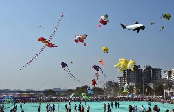 सूरत में इंटरनेशनल काइट फेस्टिवल ( फाइल फोटो)