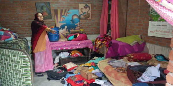 बरेली के आनंद विहार कॉलोनी में चोरों का आतंक, नकदी व जेवरात लेकर फरार