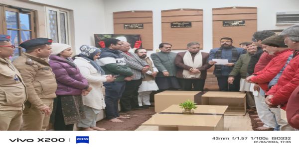 सड़क सुरक्षा माह पर गंगा सभा ने दिलाई जागरूकता शपथ