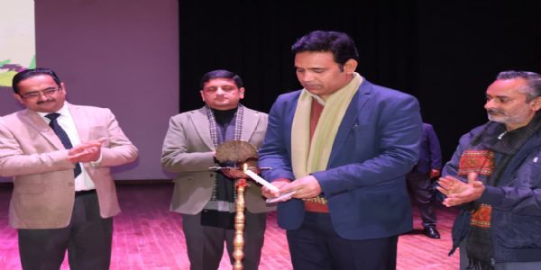 टांडा मेडिकल कॉलेज के प्रशिक्षुओं के लिए 5 करोड़ रुपये से बनेगा छात्रावास : आरएस बाली