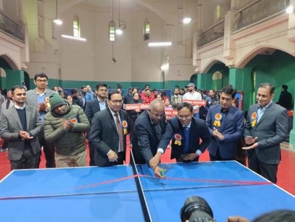 उद्घाटन करते न्यायमूर्ति विपिन चंद्र दीक्षित