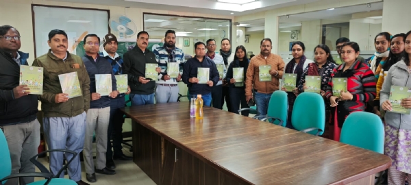 जागरूकता अभियान में शामिल लोगों की तस्वीर जागरूकता अभियान में शामिल लोगों की तस्वीर