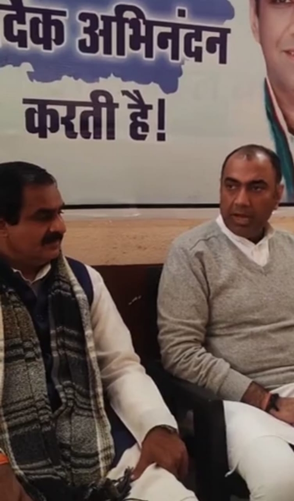 ग्रामीण मजदूरों के रोजगार अधिकार खतरे में-प्रियव्रतसिंह खींची ग्रामीण मजदूरों के रोजगार अधिकार खतरे में-प्रियव्रतसिंह खींची