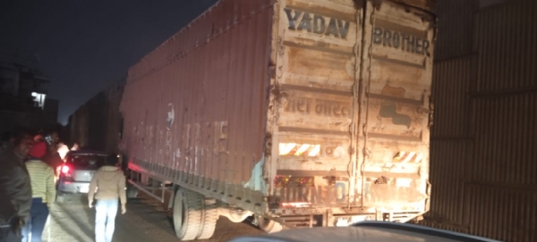 जब्त कंटेनर का एक दृश्य