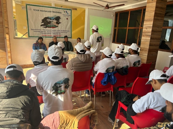 उत्तरकाशी :  पन्द्रह दिवसीय टूर मैनेजर प्रशिक्षण का समापन