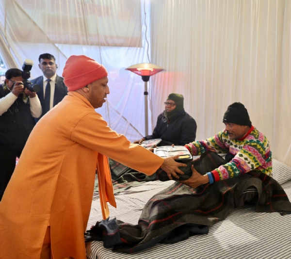 ठंड से लोगों को बचाने के लिए मुख्यमंत्री ने प्रशासन और नगर निगम प्रशासन को दिए निर्देश* ठंड से लोगों को बचाने के लिए मुख्यमंत्री ने प्रशासन और नगर निगम प्रशासन को दिए निर्देश*