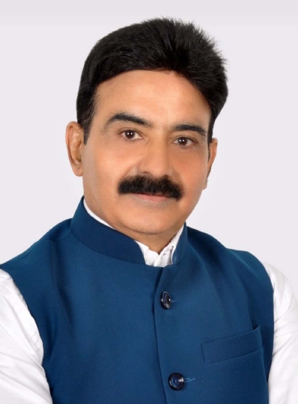 गुरुग्राम भाजपा जिला मीडिया प्रभारी हितेश चौधरी।