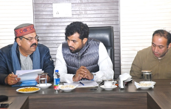 सोनीपत: गन्नौर नपाध्यक्ष अरुण त्यागी व         विधयक देवेंद्र कादियान बैठक में