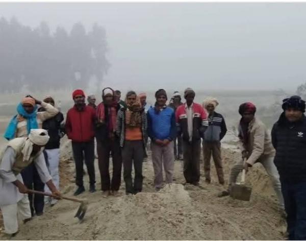 गांव वाले गांव वाले