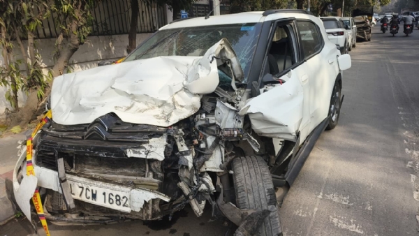 हादसे वाली गाड़ी की फोटो