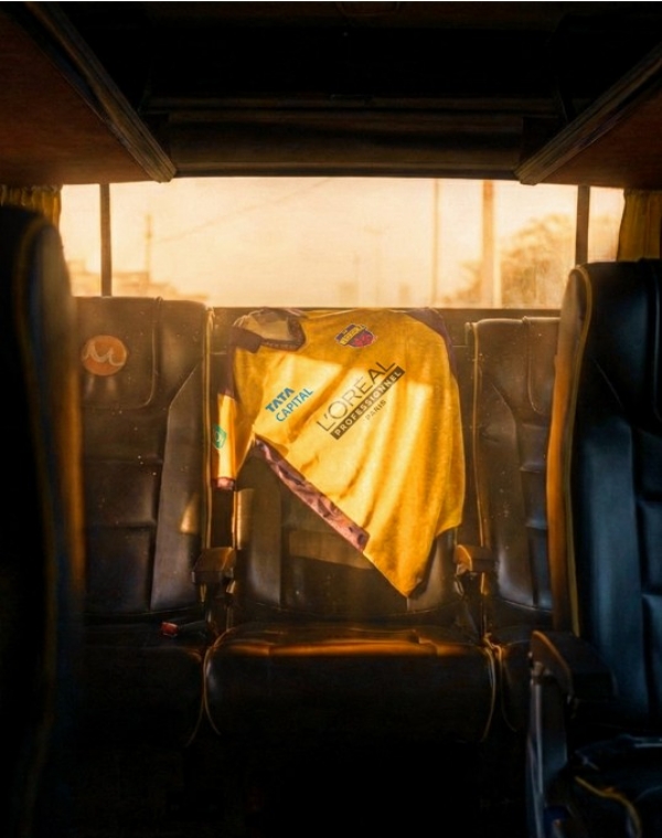 यूपी वारियर्ज की नई जर्सी