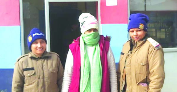 पुलिस गिरफ्त में आरोपित