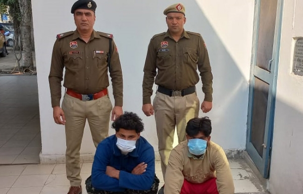 सोनीपत: ठगी करने वाले एक बड़े अंतरराज्यीय         गिरोह के गिरफ्तार सदस्य