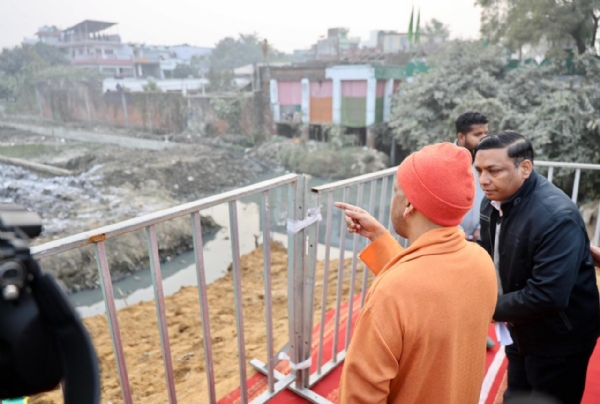 निरीक्षण कर मुख्यमंत्री योगी आदित्यनाथ ने अधिकारियों को दिए जरूरी निर्देश* निरीक्षण कर मुख्यमंत्री योगी आदित्यनाथ ने अधिकारियों को दिए जरूरी निर्देश*