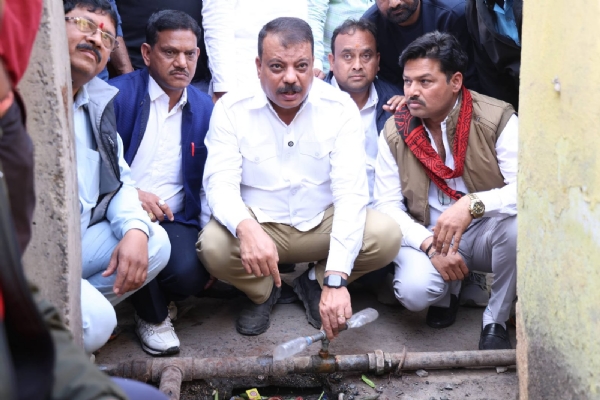 इंदौर में नेता प्रतिपक्ष सिंघार ने किया वाटर ऑडिट इंदौर में नेता प्रतिपक्ष सिंघार ने किया वाटर ऑडिट