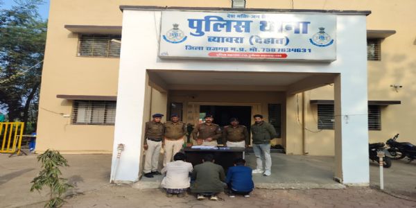राजगढ़ः घर में घुसकर नकदी व गहने चोरी करने वाले तीन आरोपित गिरफ्तार
