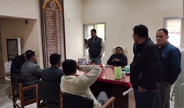 सागर : जल जीवन मिशन में 1.5 लाख की रिश्वत लेते पकड़ाया PHE अधिकारी सागर : जल जीवन मिशन में 1.5 लाख की रिश्वत लेते पकड़ाया PHE अधिकारी