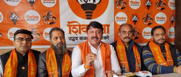 तीन हिन्दू युवाओं की पिटाई पर भडके शिव सैनिक