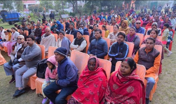 हिन्दू सम्मेलन में उपस्थित जनता