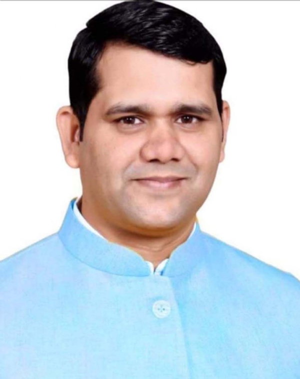 भाजपा जिला अध्यक्ष सर्वप्रिय त्यागी।