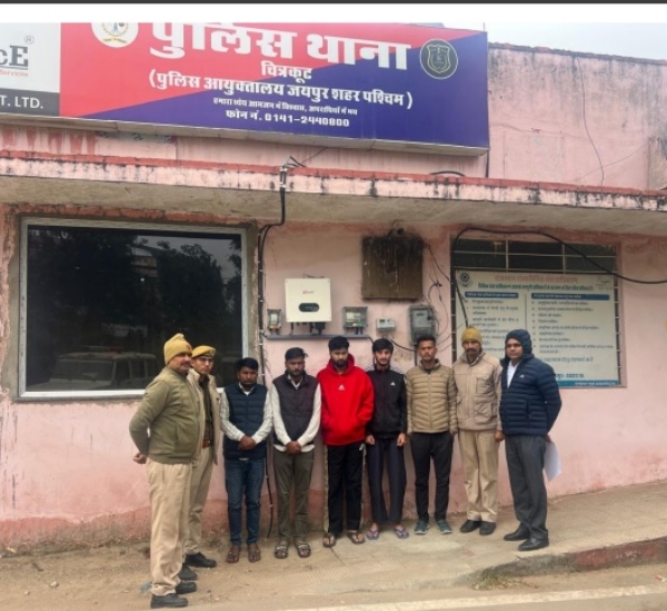 ऑनलाइन सट्टेबाजी गिरोह का भंडाफोड़: सरगना समेत पांच आरोपित गिरफ्तार