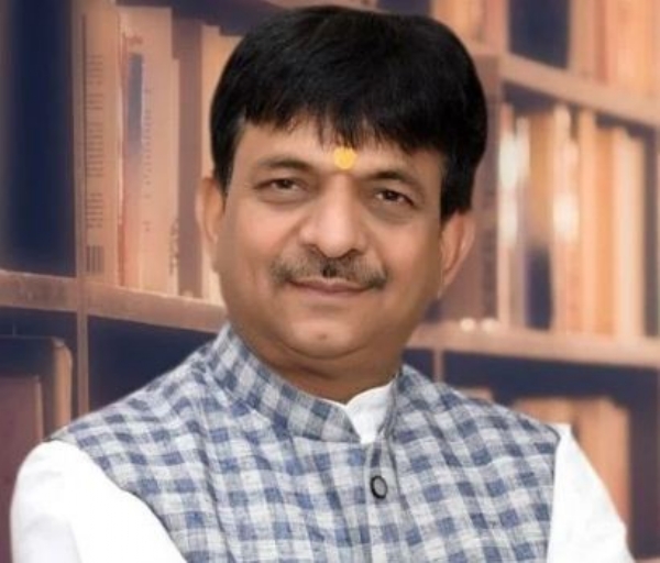 मंत्री कपिल देव अग्रवाल