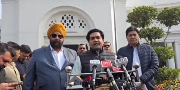 आतिशी की सदन में आने की हिम्मत नहीं हो रही: कपिल मिश्रा