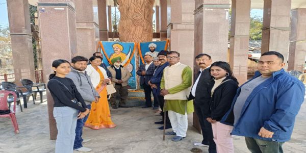 शहादत दिवस पर शहीद टिकैत और शेख भि‍खारी को दी गई श्रद्धांजलि