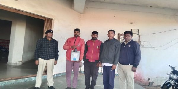 जशपुर: सरसों के खेत से सोलर पंप स्टार्टर चोरी का खुलासा, दो चोर और खरीददार गिरफ्तार