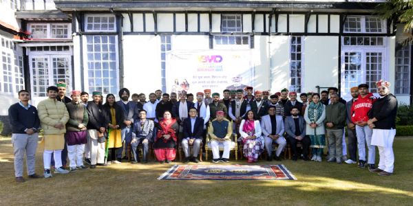 विकसित भारत यंग लीडर्स डायलॉग’ : राज्यपाल ने हिमाचल के युवाओं को किया रवाना