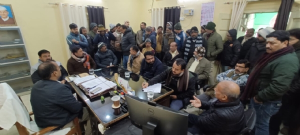 वेतन, ग्रेच्युटी और सेवा सुरक्षा को लेकर लोकल प्रबंधन से हुई स्पष्ट बातचीत*