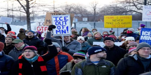 घटना के विरोध में हुए प्रदर्शन से जुड़ा चित्र